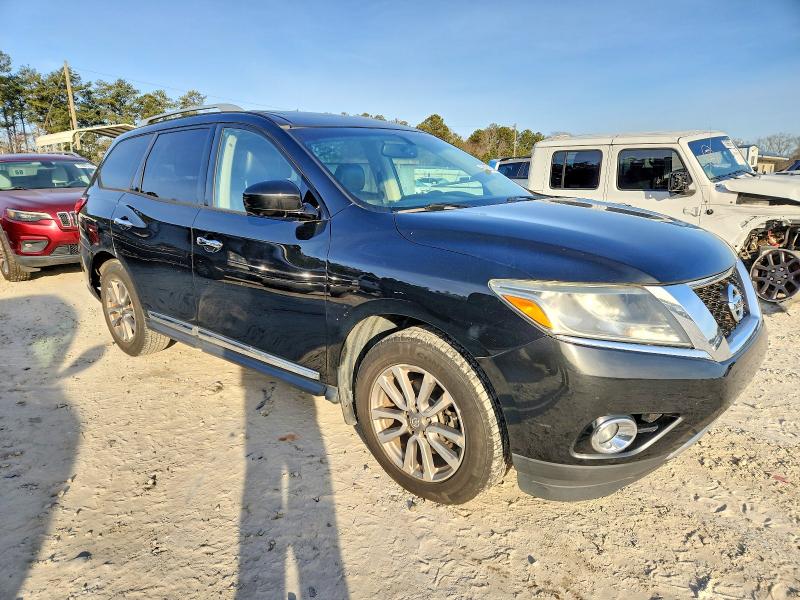 Foto 4 de la subasta – 2015 NISSAN PATHFINDER con VIN 5N1AR2MN8FC632971