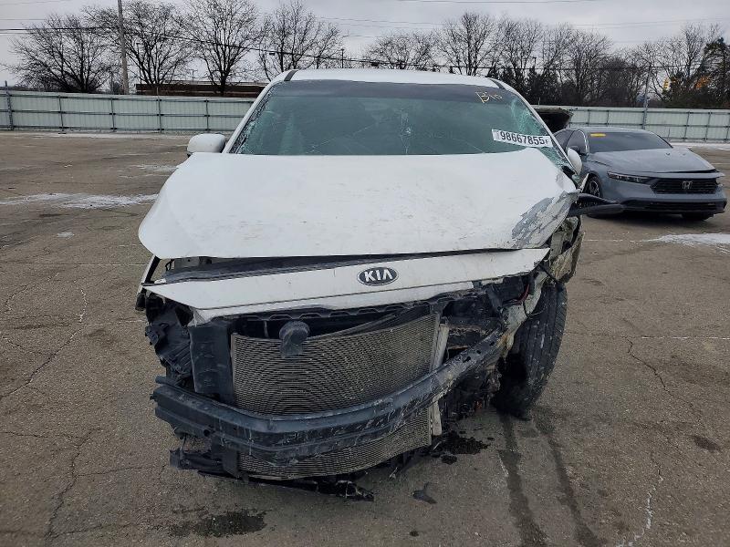 Photo 5 from auction – 2019 KIA SEDONA with VIN KNDMB5C12K6548692