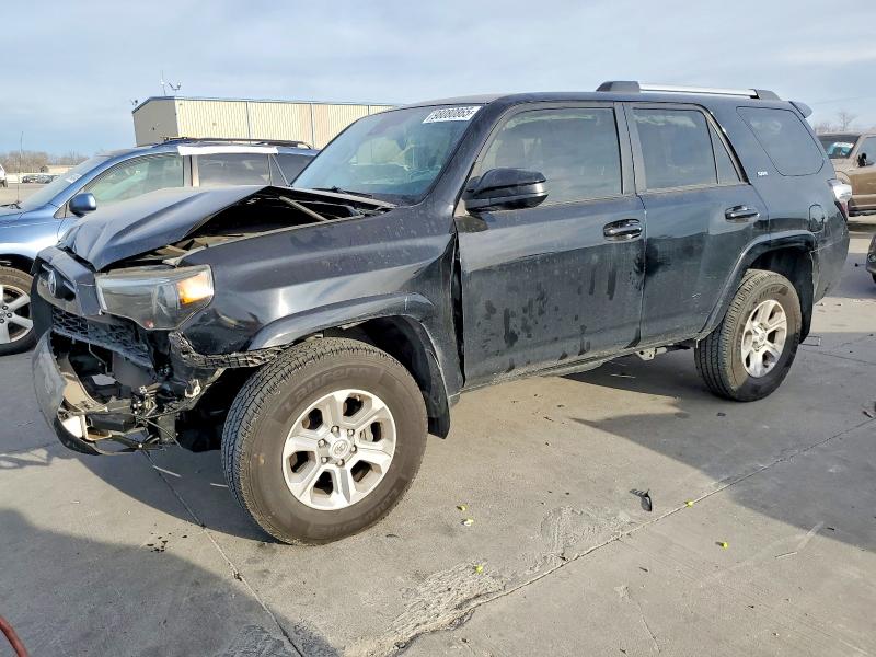 Photo 1 from auction – 2021 TOYOTA 4RUNNER SR with VIN JTEMU5JR1M5854886
