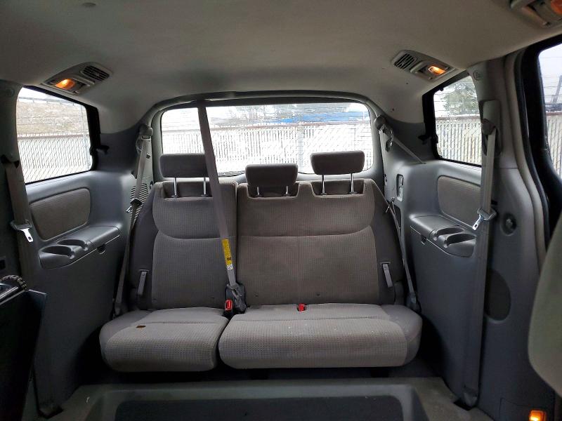 Photo 10 from auction – 2010 TOYOTA SIENNA CE with VIN 5TDKK4CC2AS308303