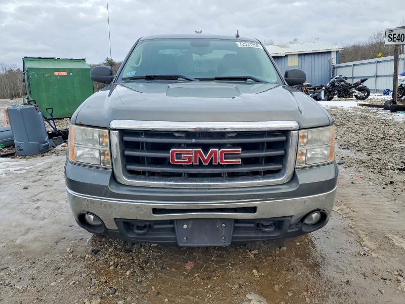 Photo 5 from auction – 2011 GMC SIERRA K15 with VIN 1GTR2VE32BZ329847