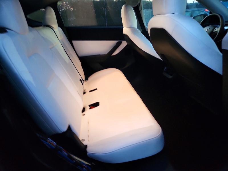 Photo 11 from auction – 2021 TESLA MODEL Y with VIN 5YJYGDEE5MF269208