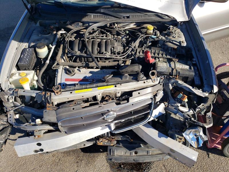 Photo 11 from auction – 2001 NISSAN MAXIMA with VIN JN1CA31A71T112820