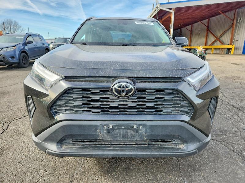 Photo 5 from auction – 2022 TOYOTA RAV4 XLE with VIN 2T3P1RFV9NW276716