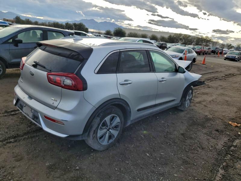 Photo 3 from auction – 2018 KIA NIRO FE with VIN KNDCB3LC1J5158513