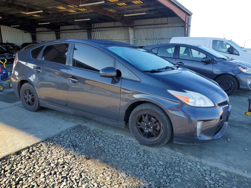 Photo 4 from auction – 2015 TOYOTA PRIUS with VIN JTDKN3DU1F0416463