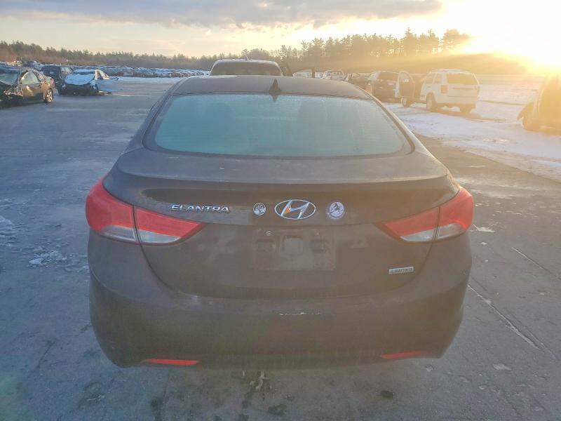 Photo 6 from auction – 2012 HYUNDAI ELANTRA GL with VIN 5NPDH4AEXCH129933