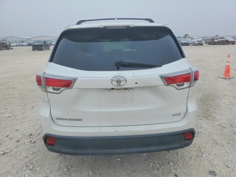 Photo 6 from auction – 2016 TOYOTA HIGHLANDER with VIN 5TDKKRFH3GS146646