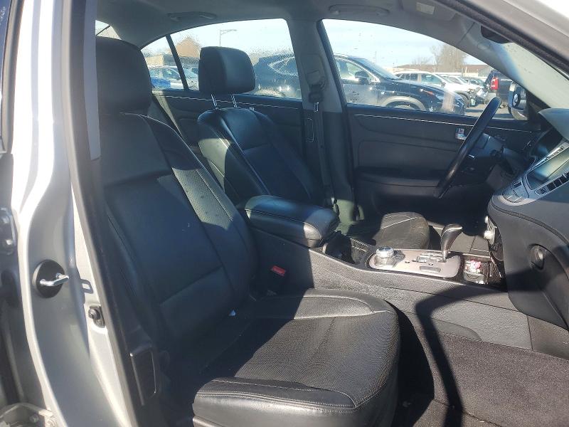 Photo 5 from auction – 2013 HYUNDAI GENESIS 3. with VIN KMHGC4DD5DU225003