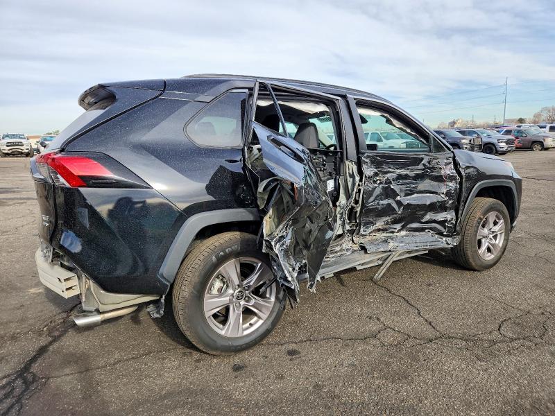 Photo 3 from auction – 2022 TOYOTA RAV4 XLE with VIN 2T3P1RFV9NW276716