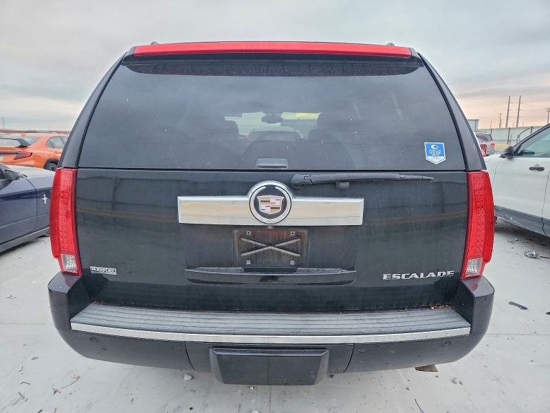 Photo 6 from auction – 2010 CADILLAC ESCALADE with VIN 1GYUKBEF7AR212776
