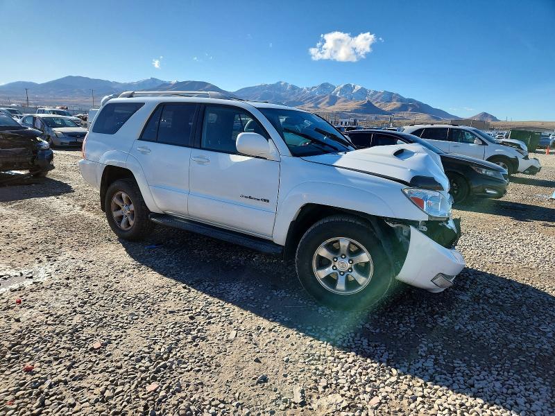 Photo 4 from auction – 2005 TOYOTA 4RUNNER SR with VIN JTEBT14R658026539