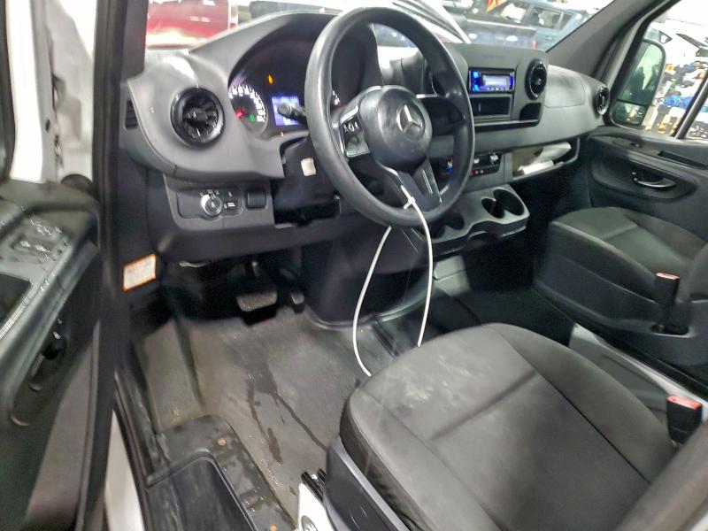 Photo 8 from auction – 2019 MERCEDES-BENZ SPRINTER 2 with VIN WD3PF0CD4KP024169