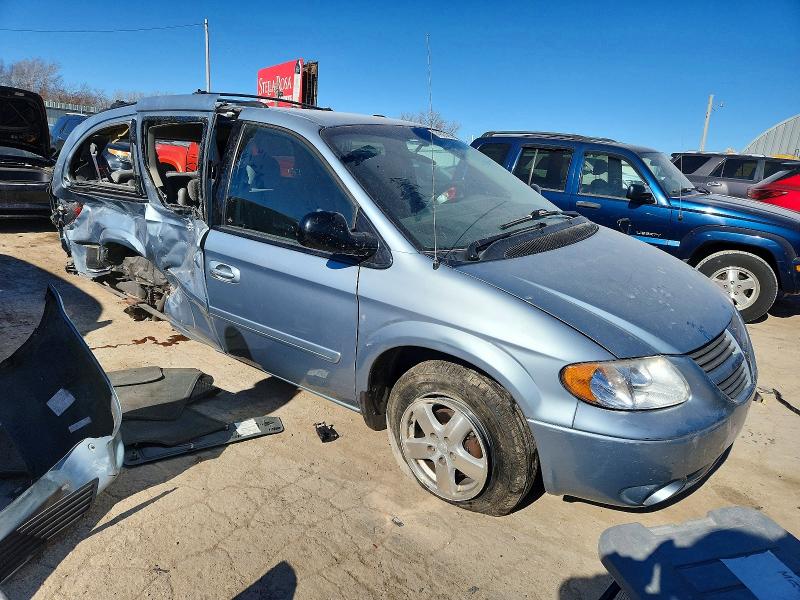 Photo 4 from auction – 2006 DODGE GRAND CARAVAN with VIN 2D4GP44L56R668237