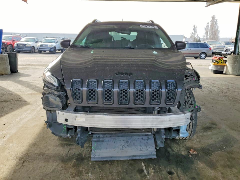 Photo 5 from auction – 2017 JEEP CHEROKEE S with VIN 1C4PJLAB0HW624144