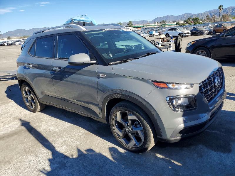 Photo 4 from auction – 2022 HYUNDAI VENUE SEL with VIN KMHRC8A35NU135170