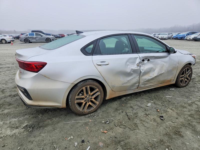 Photo 3 from auction – 2019 KIA FORTE GT L with VIN 3KPF34AD8KE027371