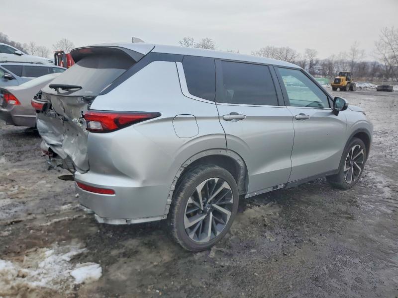 Photo 3 from auction – 2022 MITSUBISHI OUTLANDER with VIN JA4J4TA89NZ028441