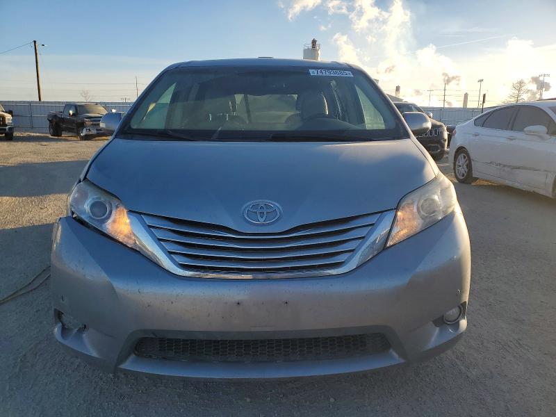 Photo 5 from auction – 2013 TOYOTA SIENNA XLE with VIN 5TDYK3DC4DS285534
