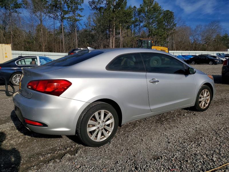 Photo 3 from auction – 2014 KIA FORTE EX with VIN KNAFX6A85E5249950
