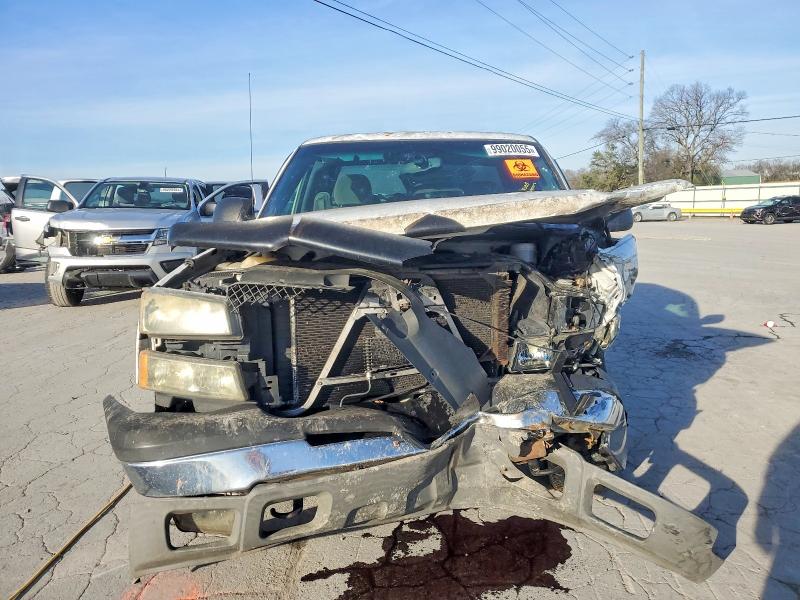 Photo 5 from auction – 2003 CHEVROLET SILVERADO with VIN 2GCEC19V831255571