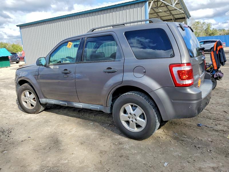 Photo 2 from auction – 2011 FORD ESCAPE XLT with VIN 1FMCU0D70BKC30407
