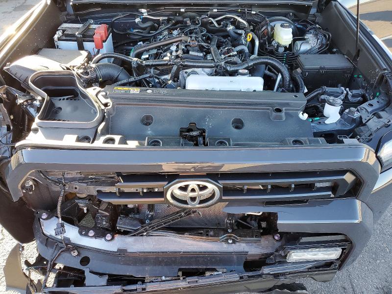 Foto 12 de la subasta – 2025 TOYOTA 4RUNNER SR con VIN JTEVA5BR7S5059950