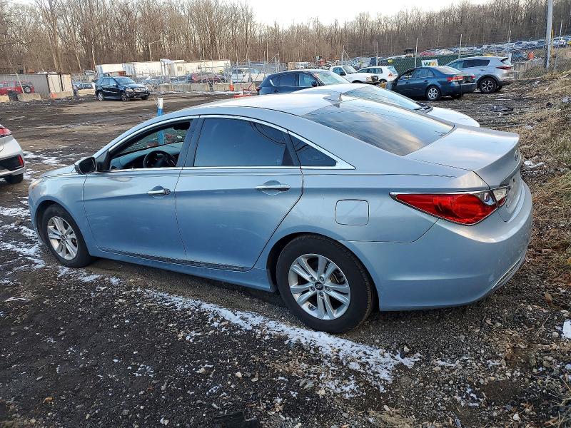 Photo 2 from auction – 2012 HYUNDAI SONATA with VIN 5NPEB4AC2CH311789