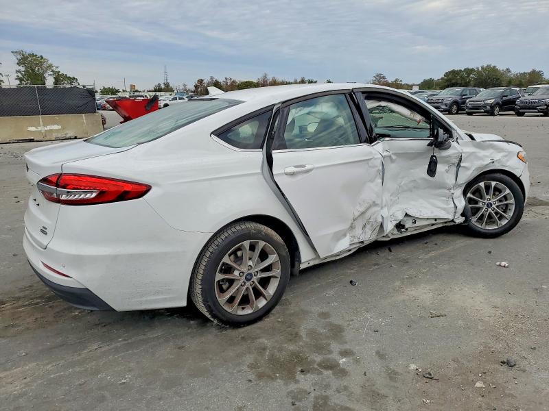Photo 3 from auction – 2020 FORD FUSION SE with VIN 3FA6P0LU3LR263274