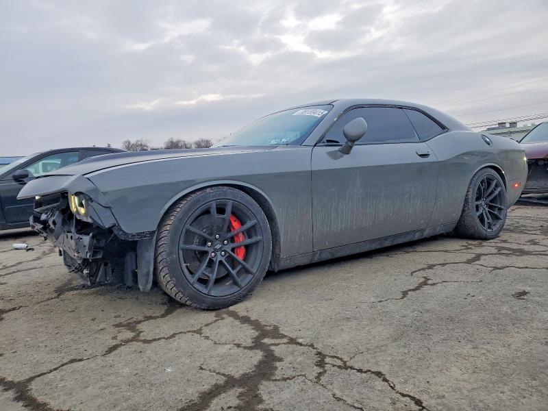 DODGE CHALLENGER 2018 with VIN 2C3CDZFJ7JH178687 - Photo from auction