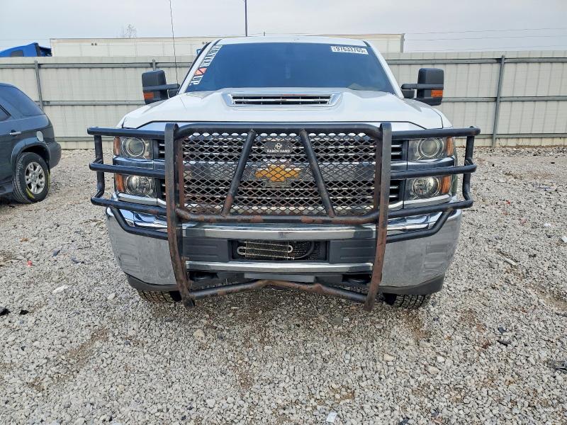 Photo 5 from auction – 2017 CHEVROLET SILVERADO with VIN 1GC1KUEY2HF217157