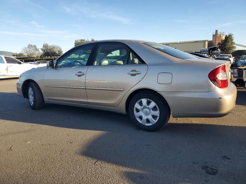 Photo 2 from auction – 2003 TOYOTA CAMRY LE with VIN JTDBE32K030161916