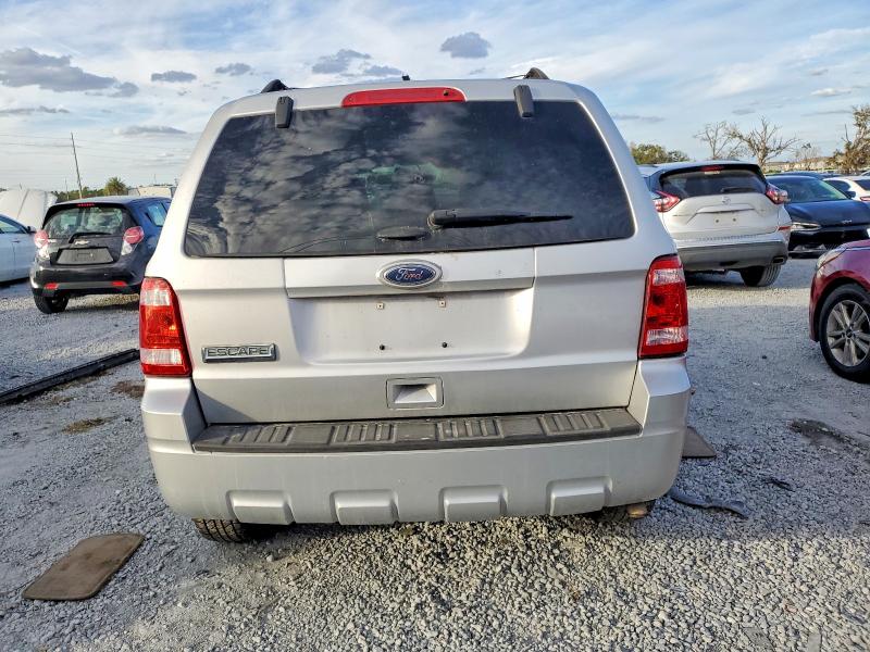 Foto 6 de la subasta – 2012 FORD ESCAPE XLT con VIN 1FMCU0D70CKA71728