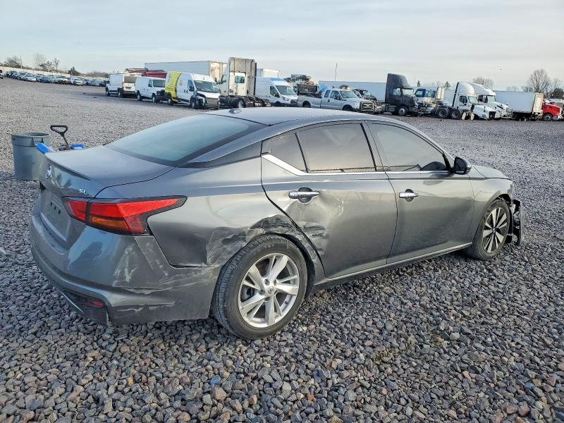 Photo 3 from auction – 2019 NISSAN ALTIMA with VIN 1N4BL4EV6KC229575