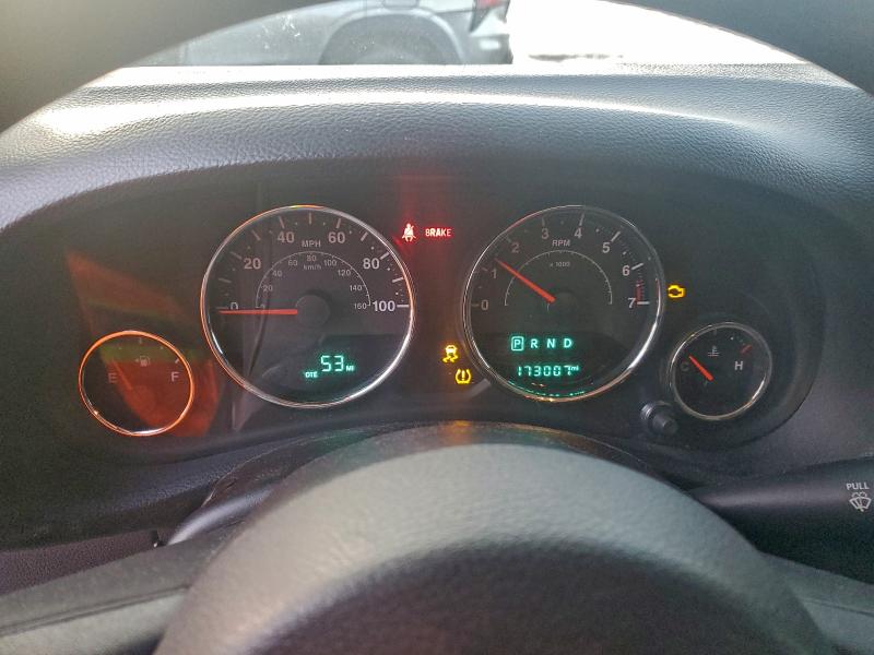 Photo 9 from auction – 2014 JEEP WRANGLER U with VIN 1C4BJWDG6EL296406