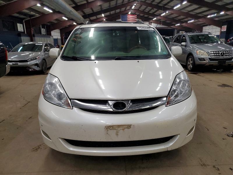 Photo 5 from auction – 2006 TOYOTA SIENNA XLE with VIN 5TDBA22C36S076424