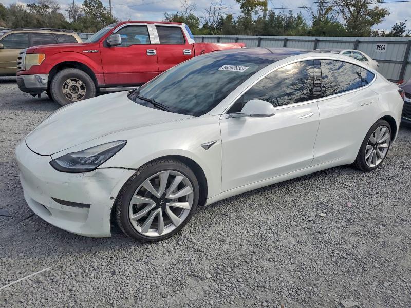 TESLA MODEL 3 2018 with VIN 5YJ3E1EB7JF147997 - Photo from auction