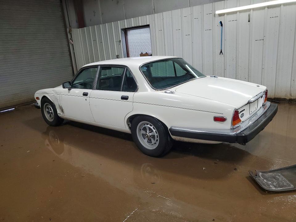 Photo 2 from auction – 1985 JAGUAR XJ6 with VIN SAJAV1343FC429376