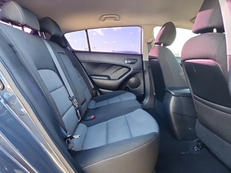 Photo 10 from auction – 2016 KIA FORTE LX with VIN KNAFK5A89G5630020