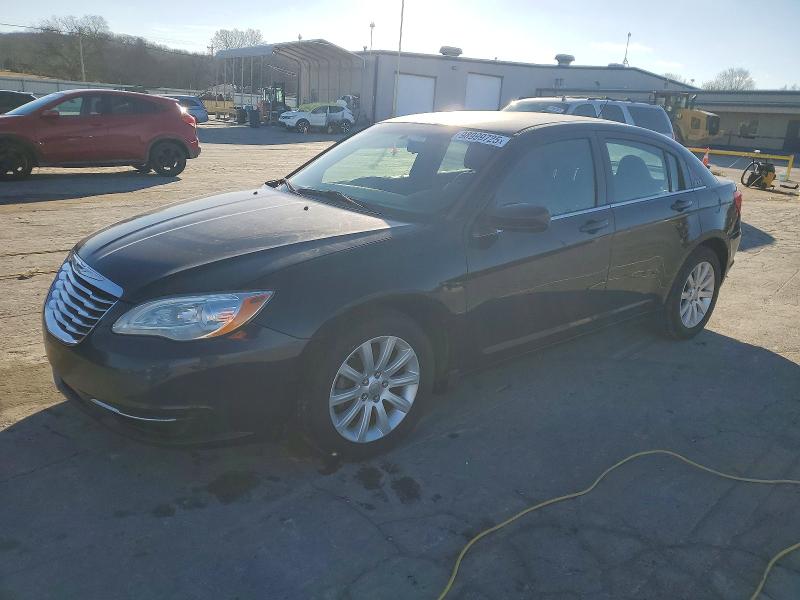 CHRYSLER 200 2014 with VIN 1C3CCBBB9EN157863 - Photo from auction