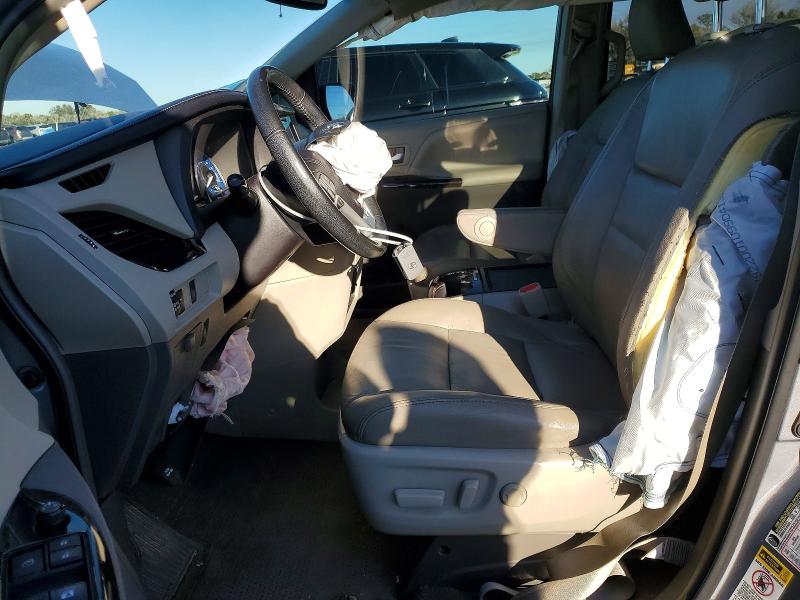 Photo 7 from auction – 2016 TOYOTA SIENNA with VIN 5TDYK3DC9GS724781