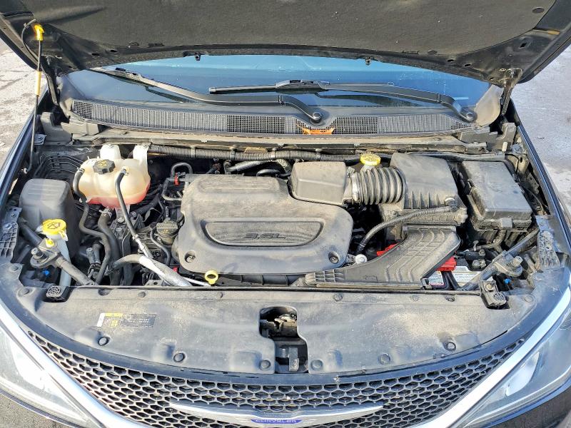 Photo 12 from auction – 2020 CHRYSLER PACIFICA T with VIN 2C4RC1BG1LR115571