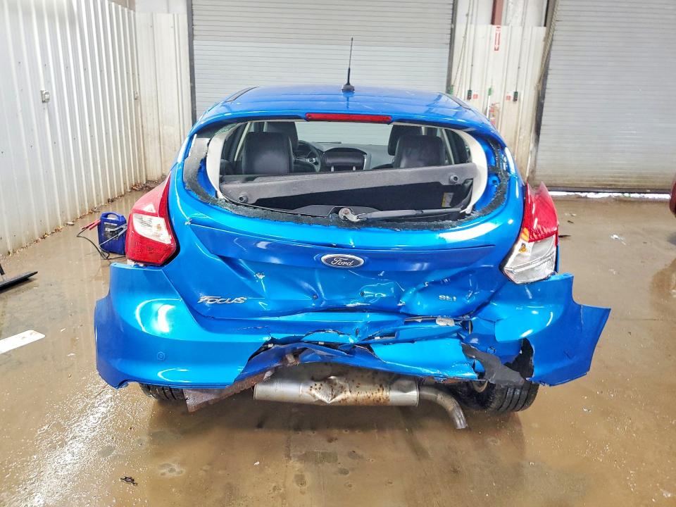 Photo 6 from auction – 2012 FORD FOCUS SEL with VIN 1FAHP3M22CL303950