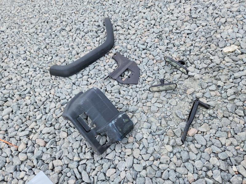 Photo 12 from auction – 2000 JEEP CHEROKEE S with VIN 1J4FB28S4YL577902