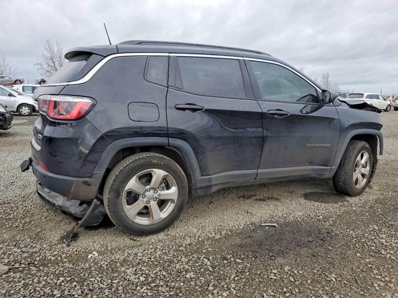 Photo 3 from auction – 2018 JEEP COMPASS with VIN 3C4NJDBB8JT117483