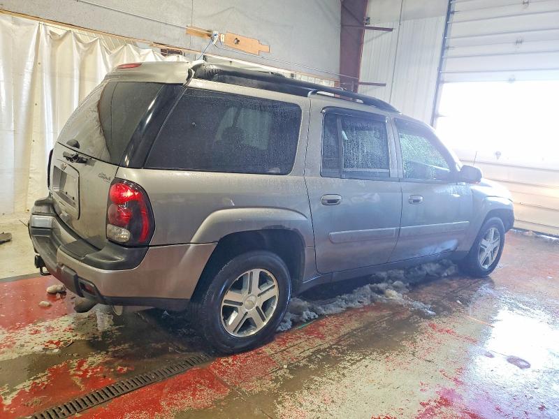 Photo 3 from auction – 2005 CHEVROLET TRAILBLAZE with VIN 1GNET16M556174283