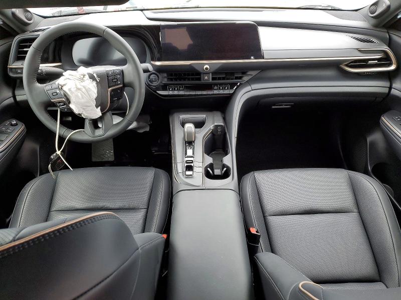 Photo 8 from auction – 2023 TOYOTA CROWN XLE with VIN JTDAAAAF6P3010969