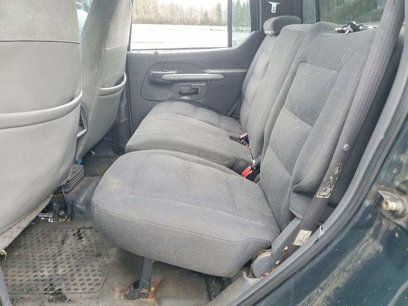 Photo 10 from auction – 2002 FORD EXPLORER S with VIN 1FMZU77E32UC88173