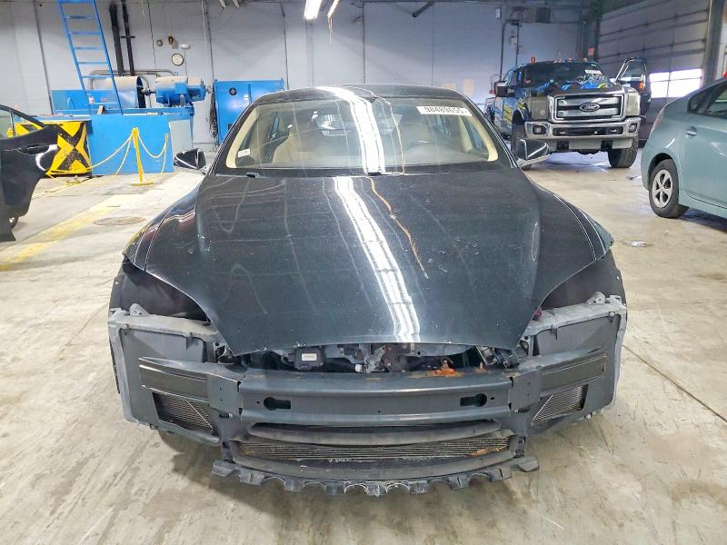 Photo 5 from auction – 2013 TESLA MODEL S with VIN 5YJSA1CN9DFP10668