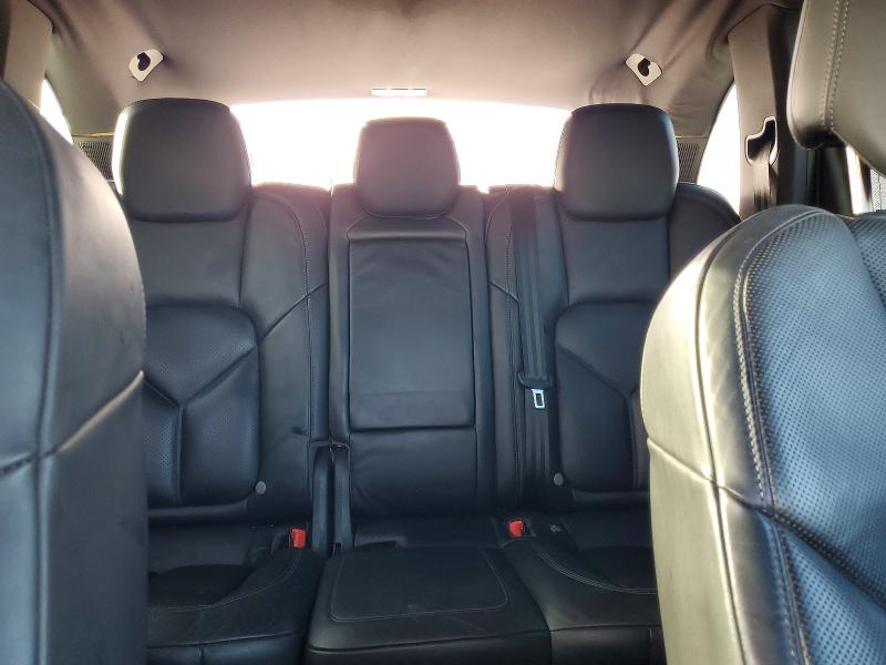 Photo 10 from auction – 2016 PORSCHE CAYENNE with VIN WP1AA2A21GLA11612